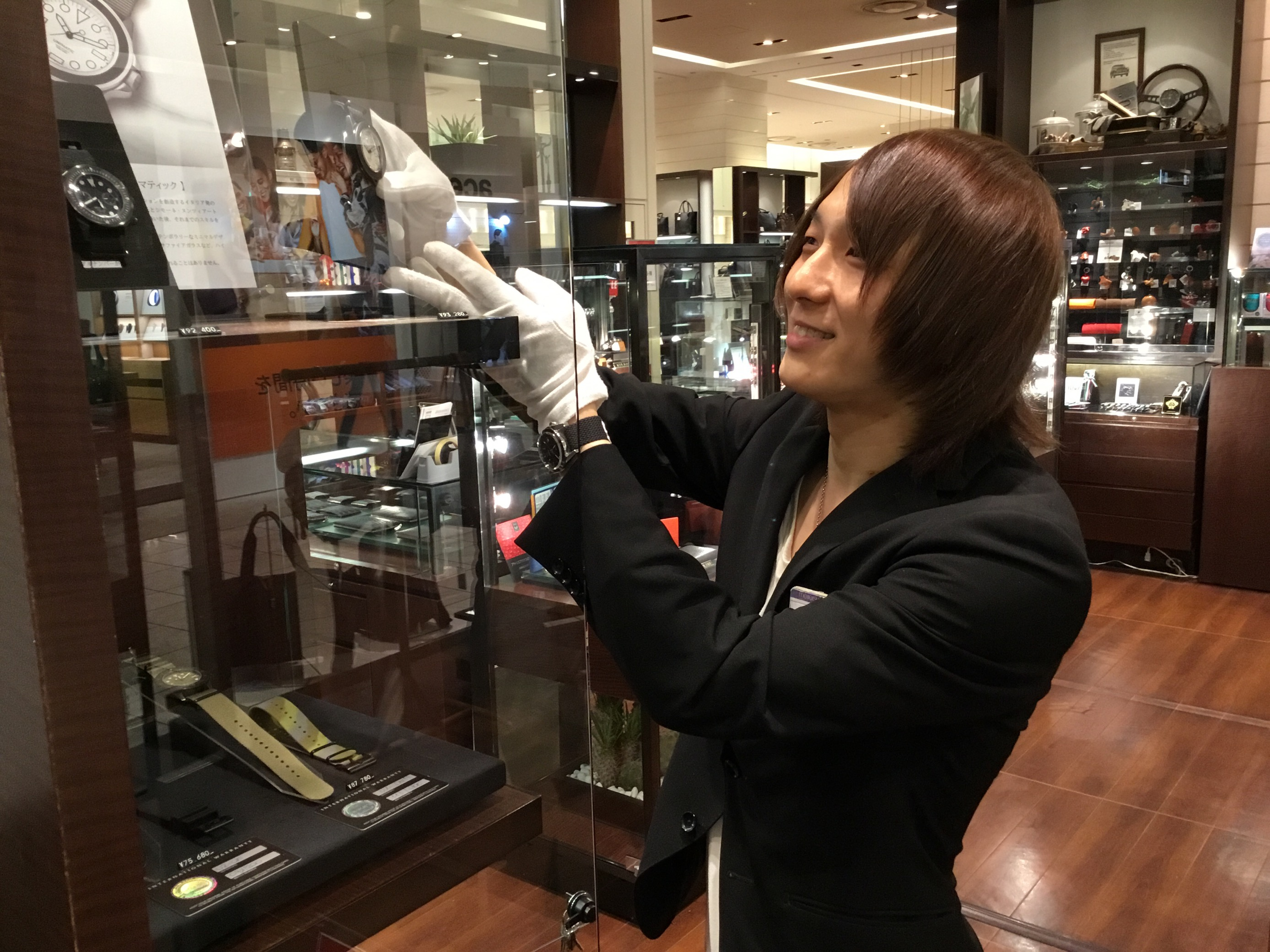  | ブランドアクセサリー・時計の販売アルバイトスタッフ募集！！ | 株式会社ビヨンクール(愛知県名古屋市中村区)の求人